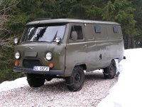 640px-UAZ-Bus.jpg