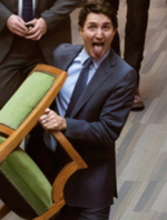 Justin-with-his-HofC-chair.png