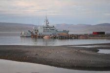 HMCS_Goose_Bay_moored_at_the_future_site_of_the_Nanisivik_Naval_Facility,_during_Operation_Nan...jpg