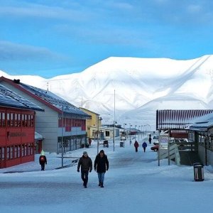 longyearbyen-15-800x445.jpg