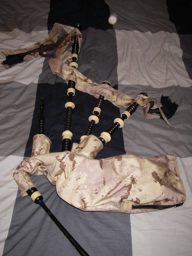 TanBagpipe01.jpg