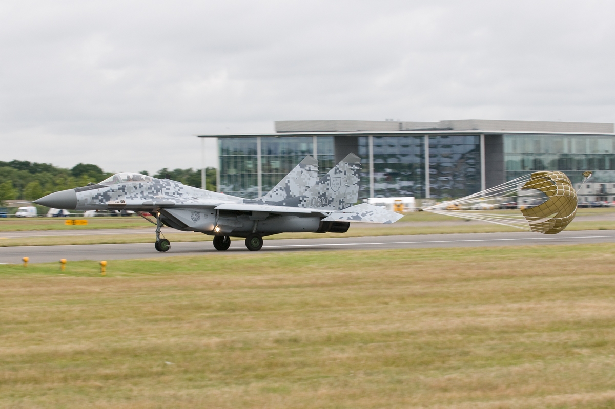 Slovak-Mig-29-HyperStealth-Cloudcam.jpg