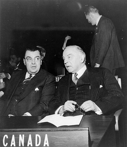 Paul_Martin_with_Mackenzie_King.jpg