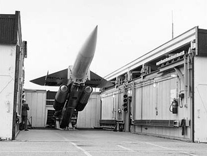 Bomarc_on_launch_erector.jpg