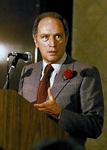 220px-Pierre_Elliot_Trudeau-2.jpg