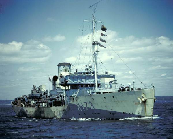 corv_hmcs_weyburn_k173.jpg