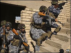 _45311429_iraqsecurity_ap226.jpg