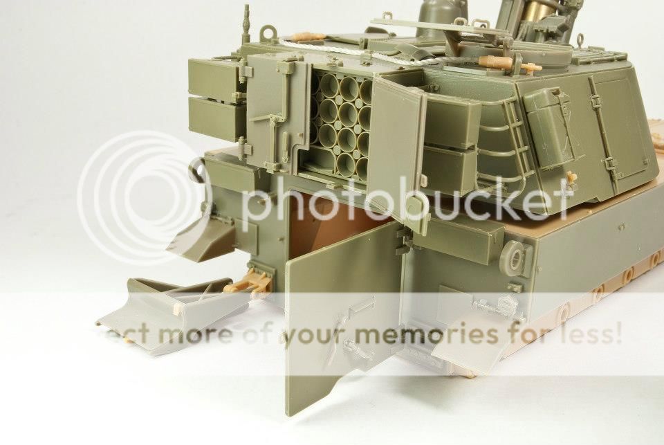 293828_457248484320676_1255824539_n.jpg