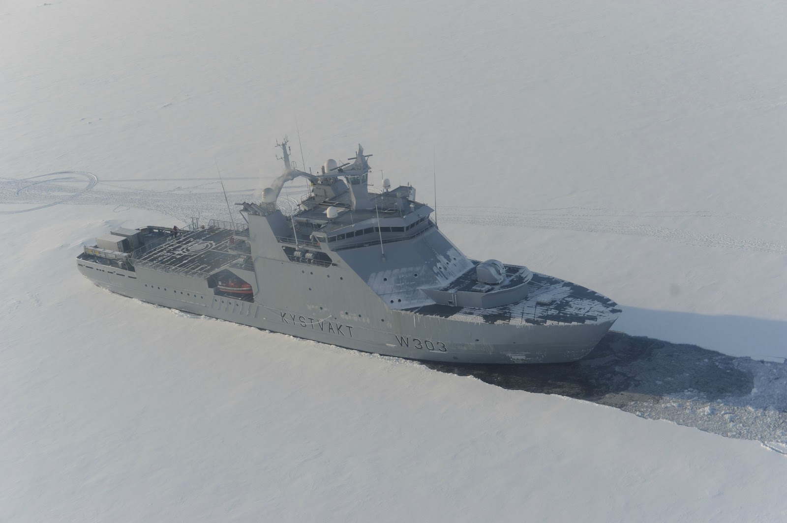 Arctic+patrol+ship.jpg